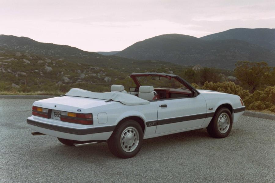  Ford Mustang 1985 года  (фото 1 из 1)